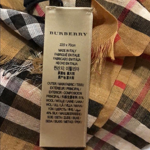 Burberry Scarf - Picture 5 of 5